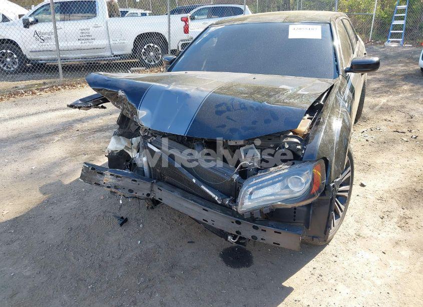 Photo 6 of 2012 Chrysler 300 S V8 (VIN 2C3CCADTXCH115238)