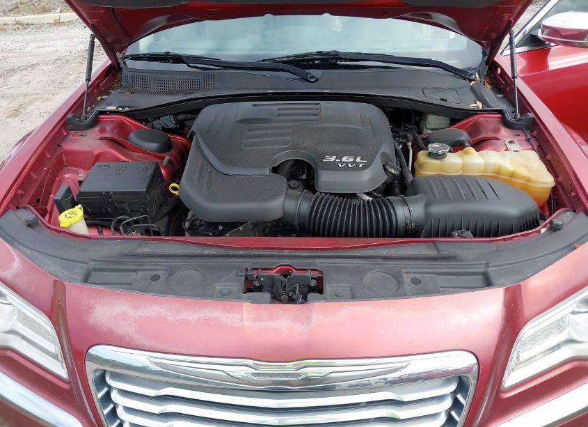 Photo 10 of 2013 Chrysler 300c (VIN 2C3CCAEG0DH658925)