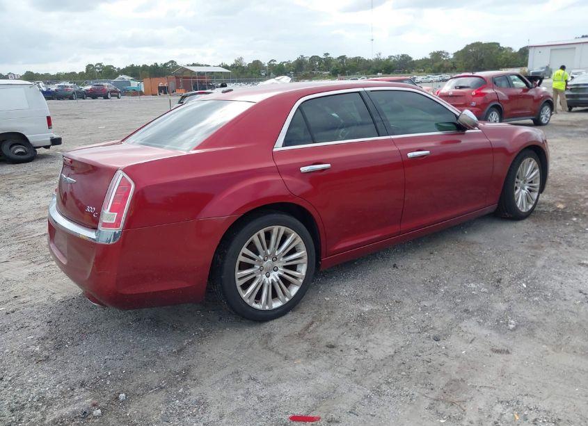Photo 4 of 2013 Chrysler 300c (VIN 2C3CCAEG0DH658925)