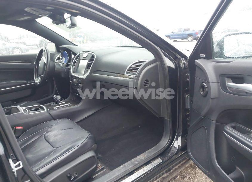 Photo 5 of 2013 Chrysler 300c (VIN 2C3CCAEG0DH659279)