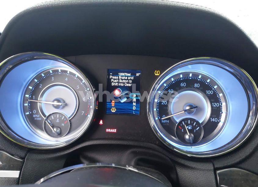 Photo 7 of 2013 Chrysler 300c (VIN 2C3CCAEG0DH659279)