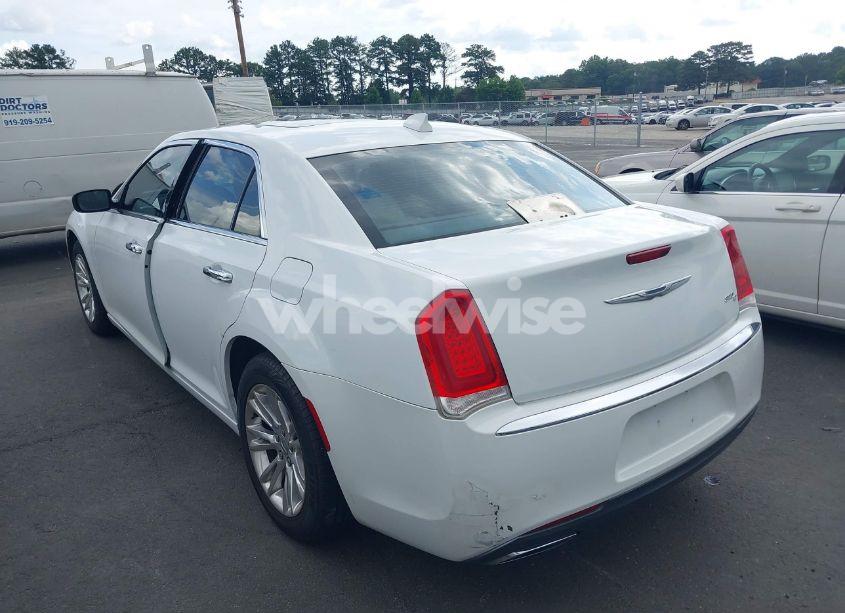 Photo 3 of 2016 Chrysler 300c N/A (VIN 2C3CCAEG0GH170532)
