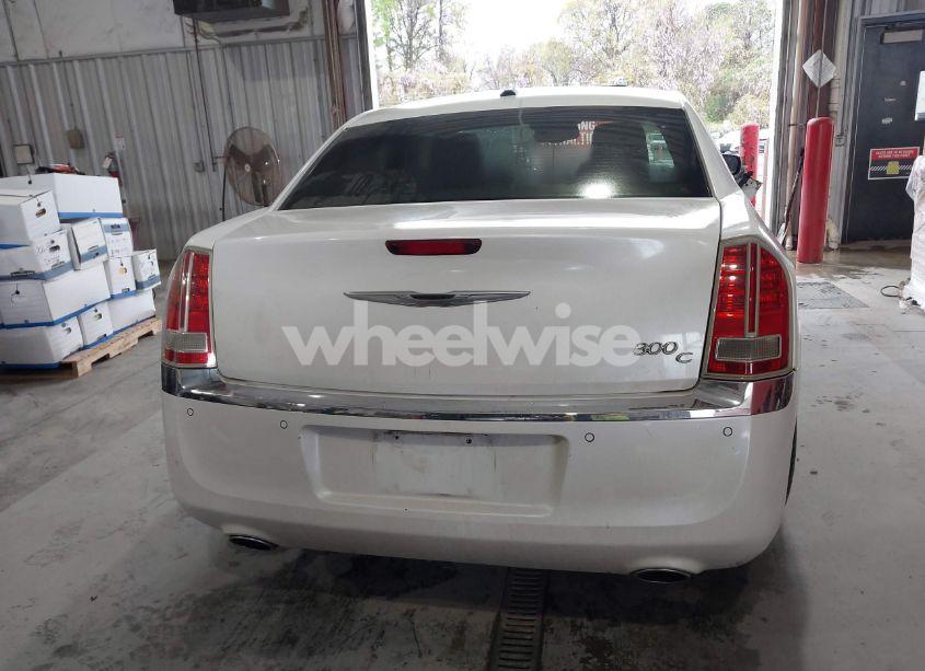 Photo 17 of 2013 Chrysler 300c (VIN 2C3CCAEG1DH576329)