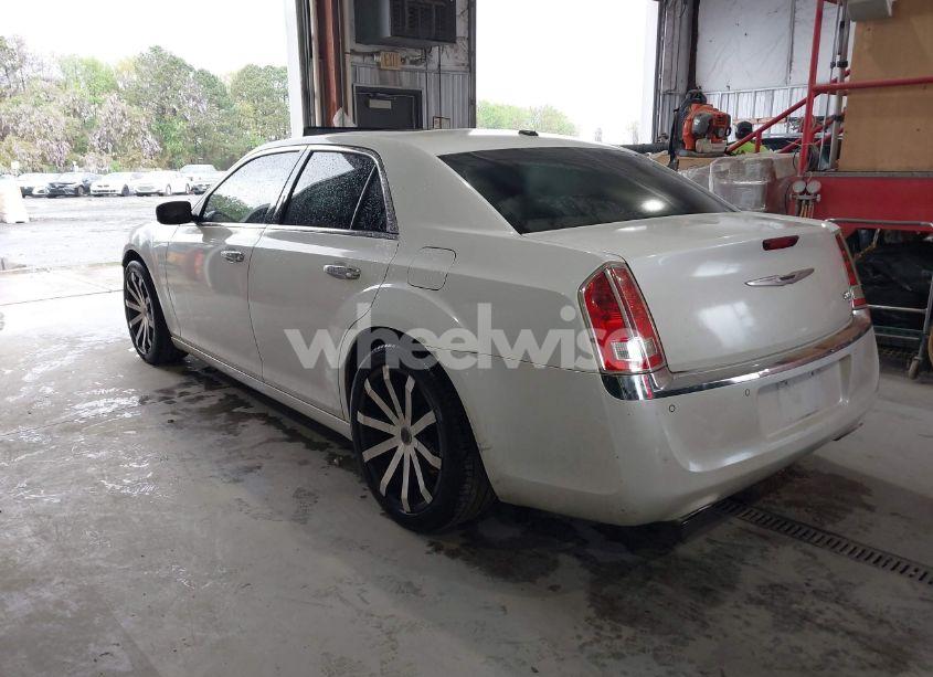 Photo 3 of 2013 Chrysler 300c (VIN 2C3CCAEG1DH576329)