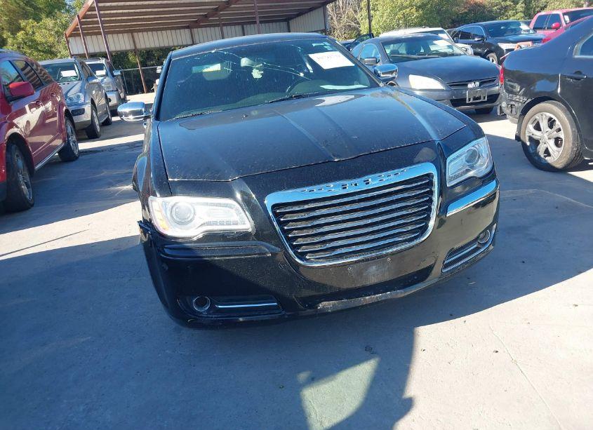 Photo 12 of 2013 Chrysler 300c (VIN 2C3CCAEG1DH606090)