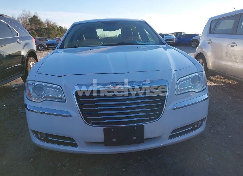 Photo 13 of 2013 Chrysler 300c (VIN 2C3CCAEG1DH630325)