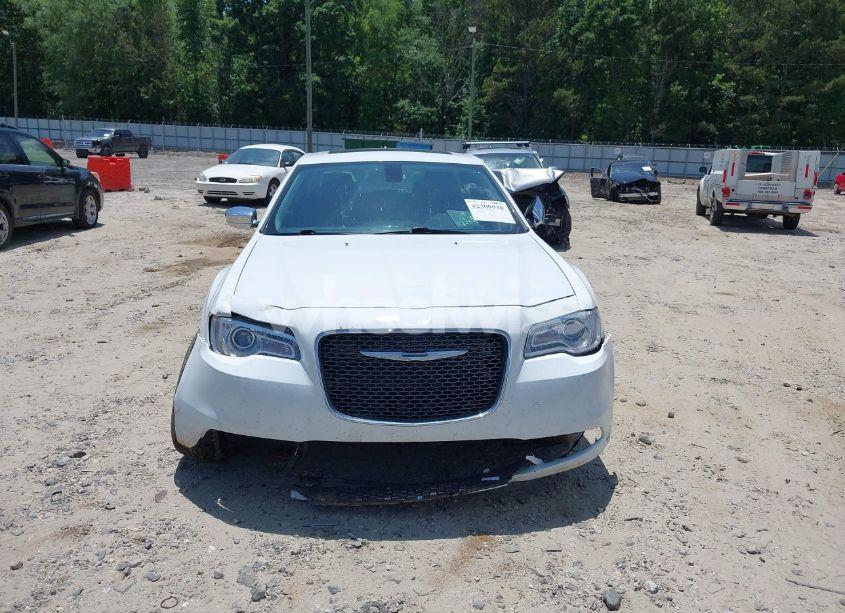 Photo 12 of 2016 Chrysler 300c N/A (VIN 2C3CCAEG1GH324603)