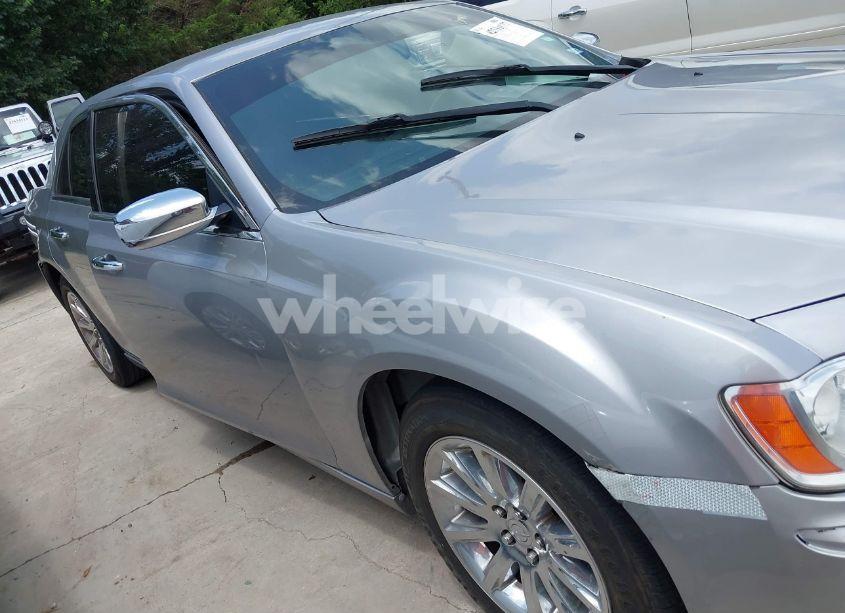 Photo 13 of 2013 Chrysler 300c (VIN 2C3CCAEG2DH606373)