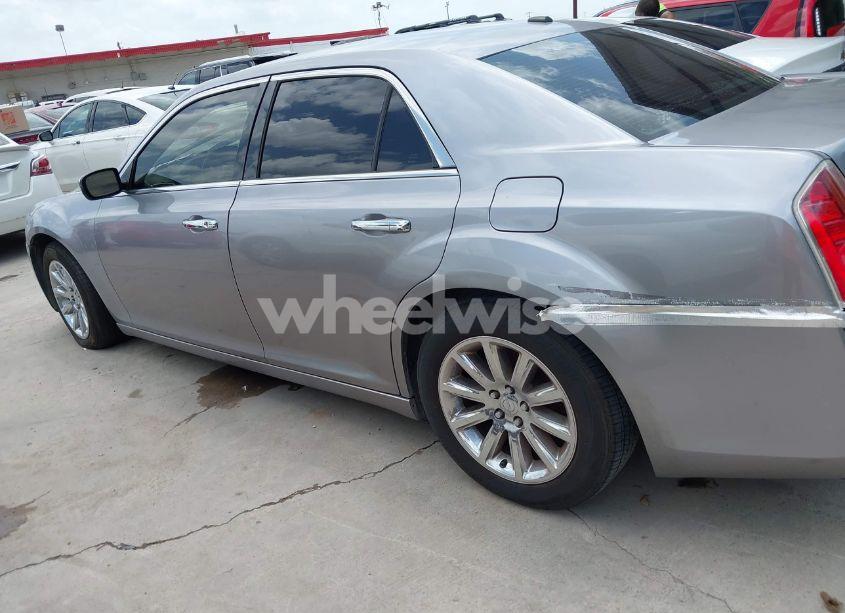 Photo 14 of 2013 Chrysler 300c (VIN 2C3CCAEG2DH606373)