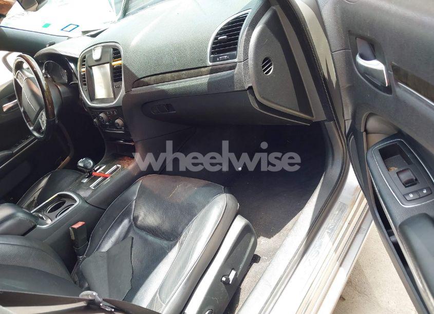 Photo 5 of 2013 Chrysler 300c (VIN 2C3CCAEG2DH606373)