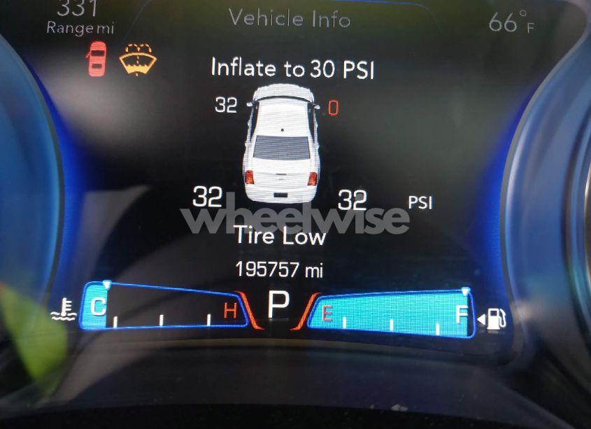 Photo 16 of 2016 Chrysler 300c (VIN 2C3CCAEG2GH128380)