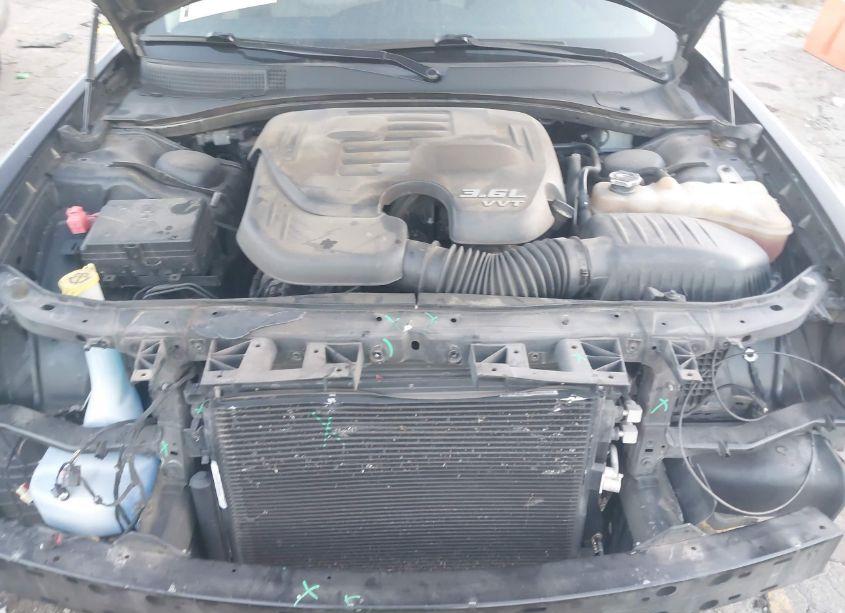 Photo 10 of 2018 Chrysler 300 LIMITED (VIN 2C3CCAEG2JH123364)