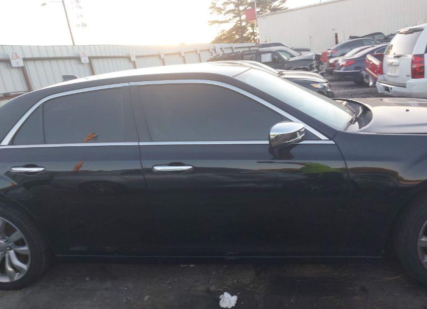 Photo 13 of 2018 Chrysler 300 LIMITED (VIN 2C3CCAEG2JH123364)