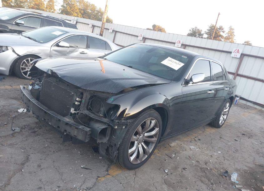 Photo 2 of 2018 Chrysler 300 LIMITED (VIN 2C3CCAEG2JH123364)