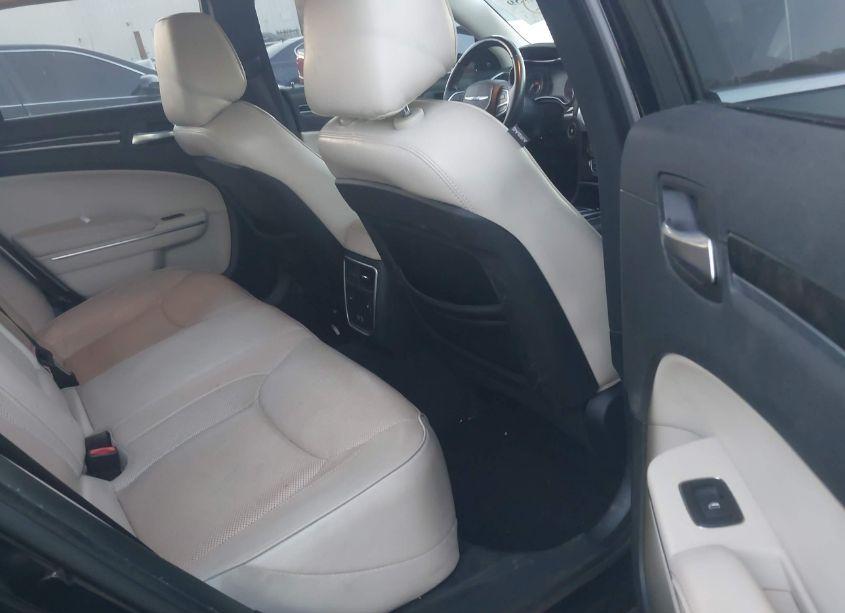 Photo 8 of 2018 Chrysler 300 LIMITED (VIN 2C3CCAEG2JH123364)