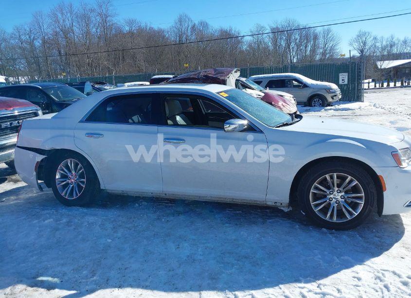 Photo 13 of 2016 Chrysler 300c (VIN 2C3CCAEG3GH225393)