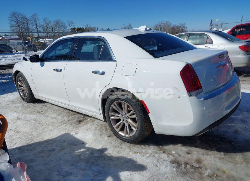 Photo 3 of 2016 Chrysler 300c (VIN 2C3CCAEG3GH225393)