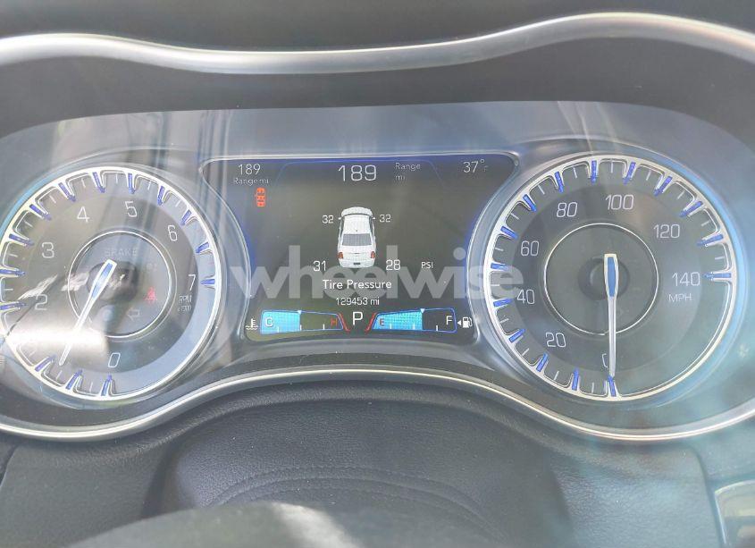 Photo 7 of 2016 Chrysler 300c (VIN 2C3CCAEG3GH225393)