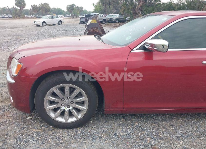 Photo 6 of 2013 Chrysler 300c (VIN 2C3CCAEG4DH574820)