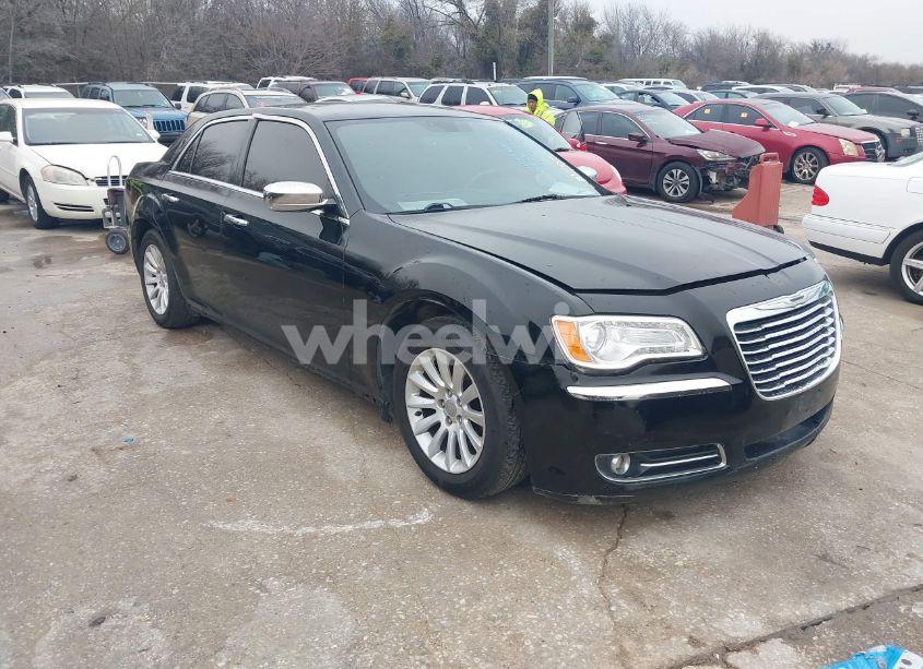 2013 Chrysler 300c (VIN 2C3CCAEG4DH620971) main photo