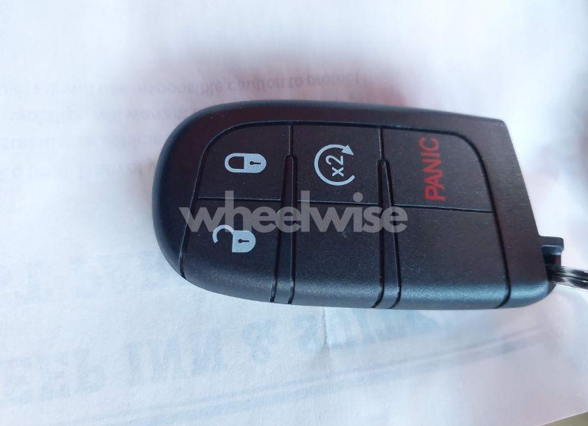 Photo 11 of 2013 Chrysler 300c (VIN 2C3CCAEG4DH620971)