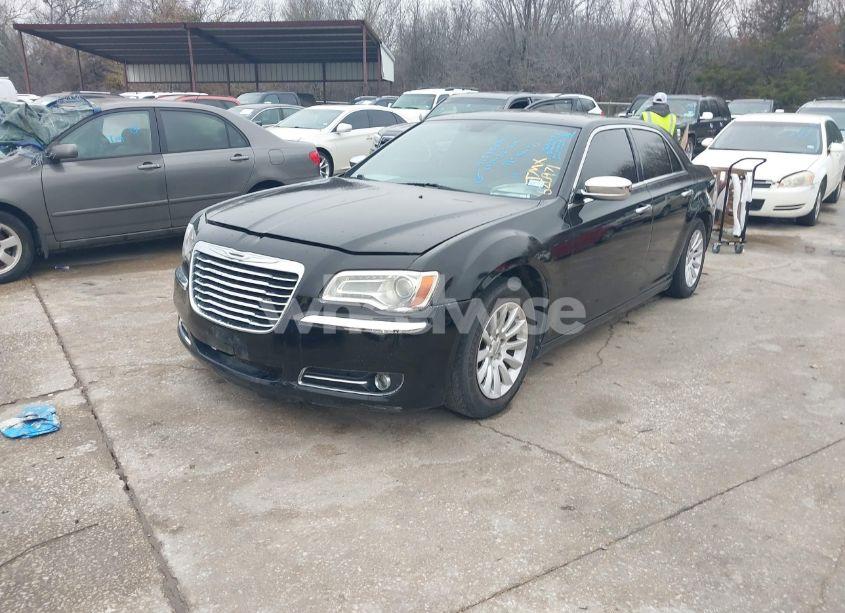Photo 2 of 2013 Chrysler 300c (VIN 2C3CCAEG4DH620971)