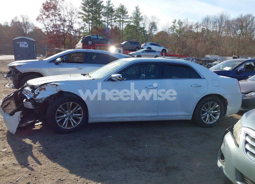 Photo 15 of 2016 Chrysler 300c (VIN 2C3CCAEG4GH106056)