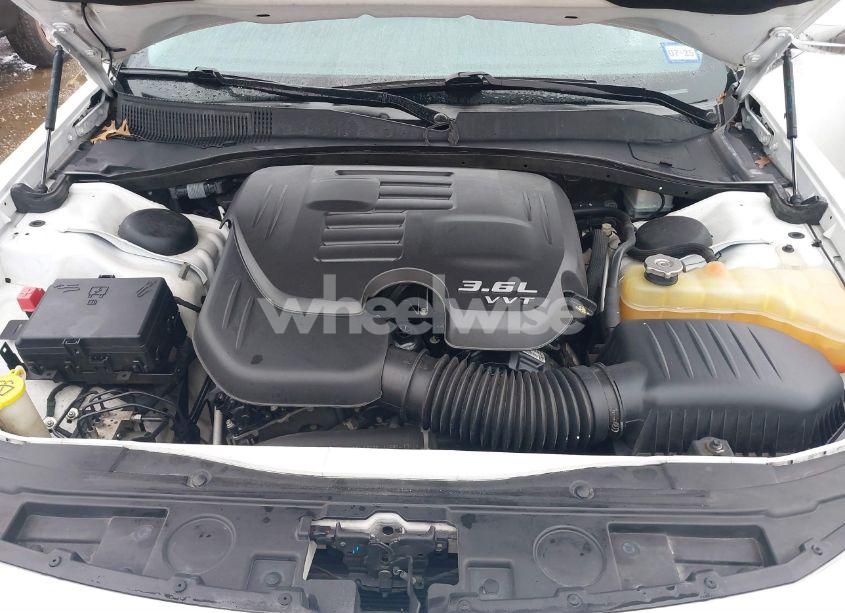 Photo 10 of 2016 Chrysler 300c N/A (VIN 2C3CCAEG4GH319881)