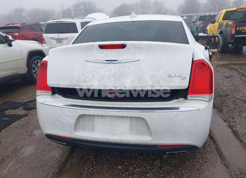 Photo 16 of 2016 Chrysler 300c N/A (VIN 2C3CCAEG4GH319881)