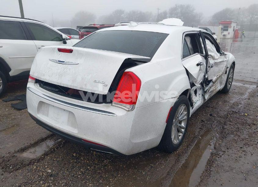 Photo 4 of 2016 Chrysler 300c N/A (VIN 2C3CCAEG4GH319881)