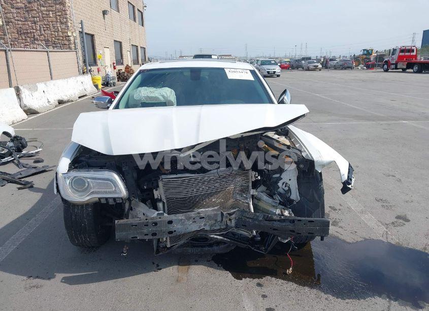 Photo 13 of 2016 Chrysler 300c N/A (VIN 2C3CCAEG4GH343193)