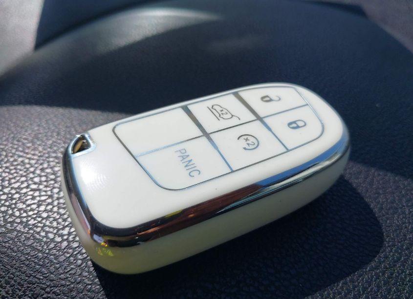 Photo 11 of 2019 Chrysler 300 LIMITED (VIN 2C3CCAEG4KH528496)