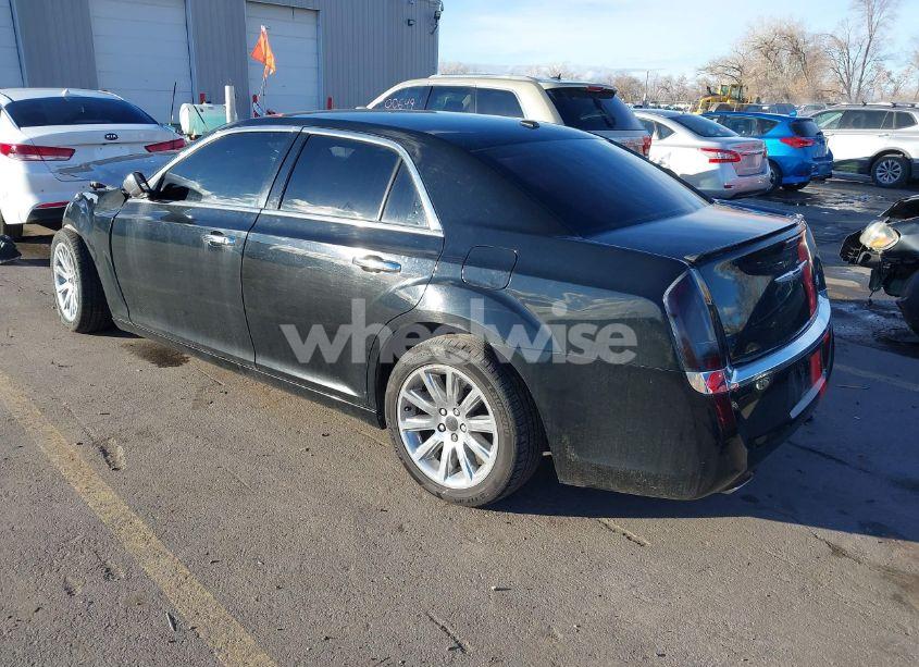 Photo 3 of 2013 Chrysler 300c (VIN 2C3CCAEG5DH620705)