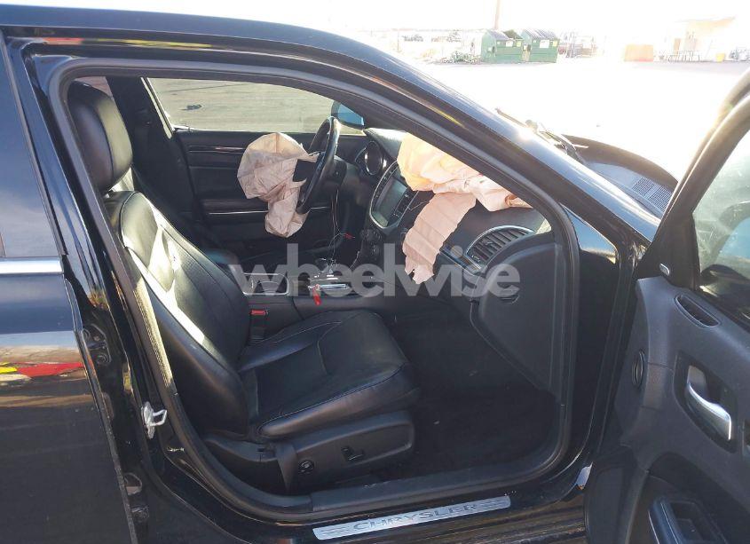 Photo 5 of 2013 Chrysler 300c (VIN 2C3CCAEG5DH620705)