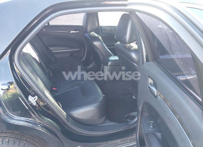 Photo 8 of 2013 Chrysler 300c (VIN 2C3CCAEG5DH620705)