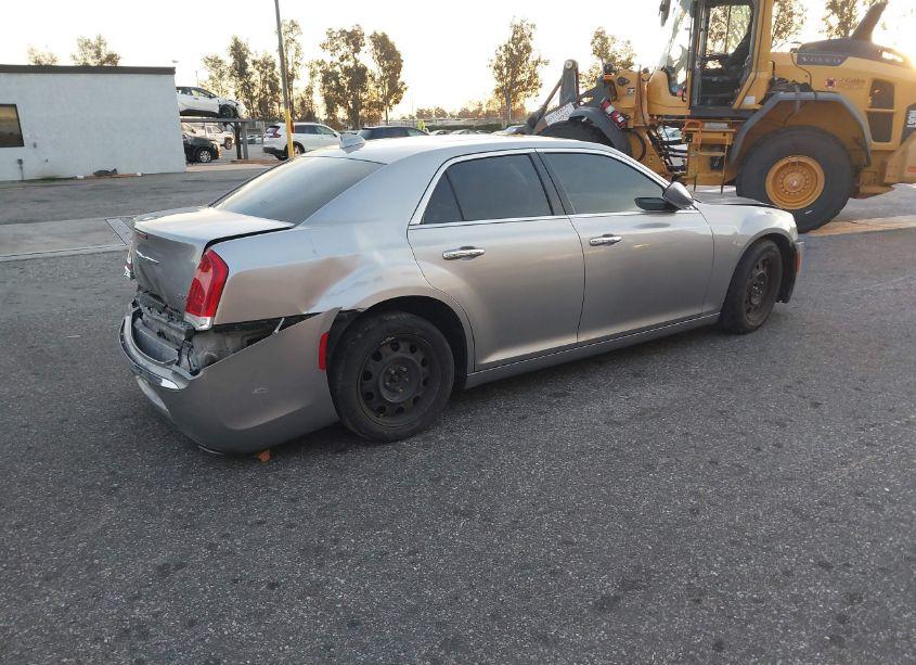 Photo 4 of 2015 Chrysler 300c N/A (VIN 2C3CCAEG5FH792266)