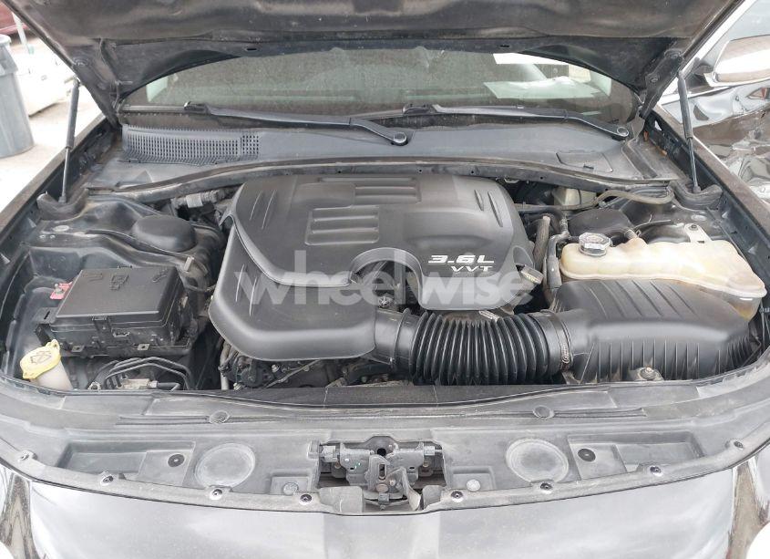 Photo 10 of 2016 Chrysler 300c N/A (VIN 2C3CCAEG5GH116644)