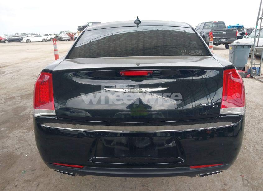 Photo 16 of 2016 Chrysler 300c N/A (VIN 2C3CCAEG5GH116644)