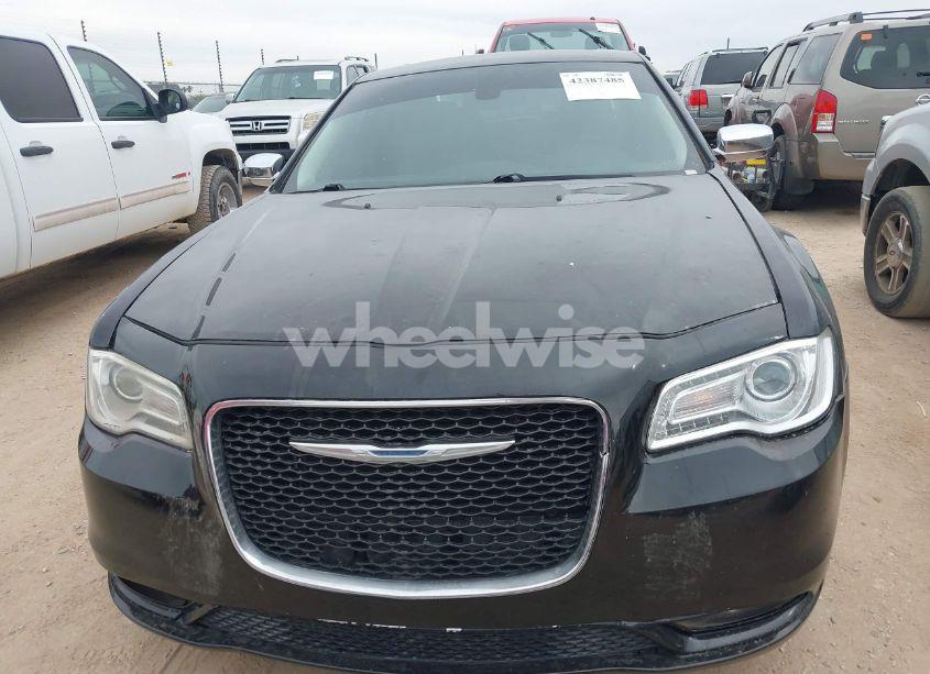 Photo 12 of 2016 Chrysler 300c N/A (VIN 2C3CCAEG5GH219630)