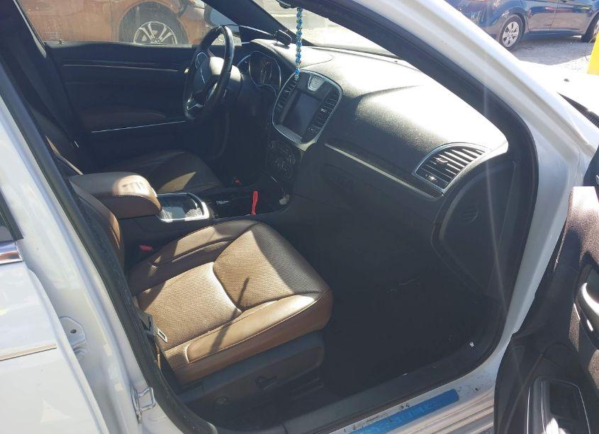 Photo 5 of 2018 Chrysler 300 LIMITED (VIN 2C3CCAEG5JH275249)