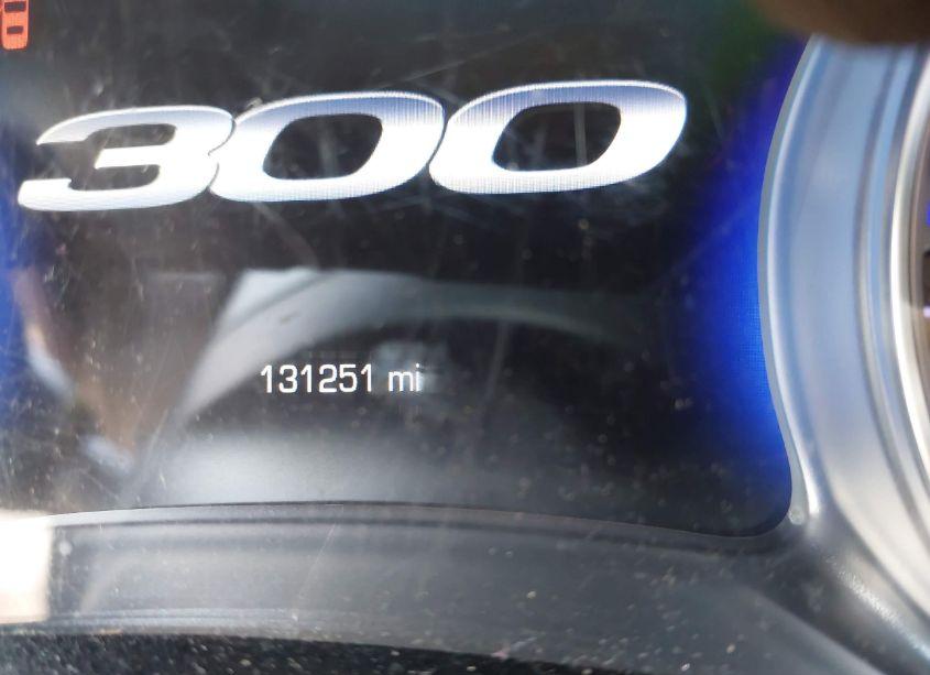 Photo 16 of 2019 Chrysler 300 LIMITED (VIN 2C3CCAEG5KH697930)