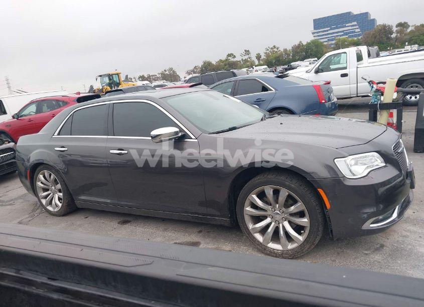 Photo 14 of 2019 Chrysler 300 LIMITED (VIN 2C3CCAEG6KH634173)