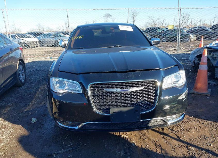 Photo 12 of 2019 Chrysler 300 LIMITED (VIN 2C3CCAEG6KH687214)