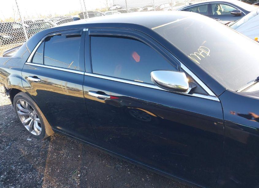 Photo 13 of 2019 Chrysler 300 LIMITED (VIN 2C3CCAEG6KH687214)