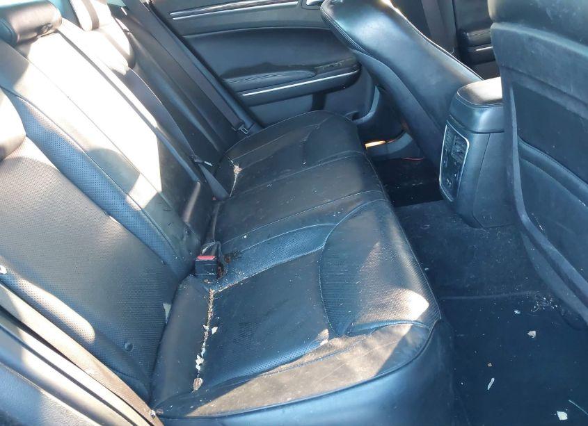 Photo 8 of 2019 Chrysler 300 LIMITED (VIN 2C3CCAEG6KH687214)