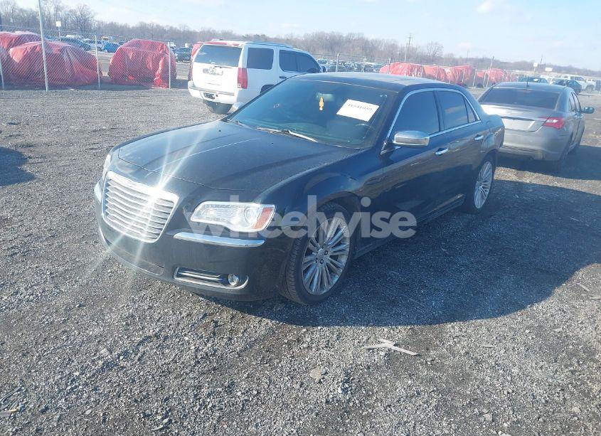 Photo 2 of 2013 Chrysler 300c (VIN 2C3CCAEG7DH513445)