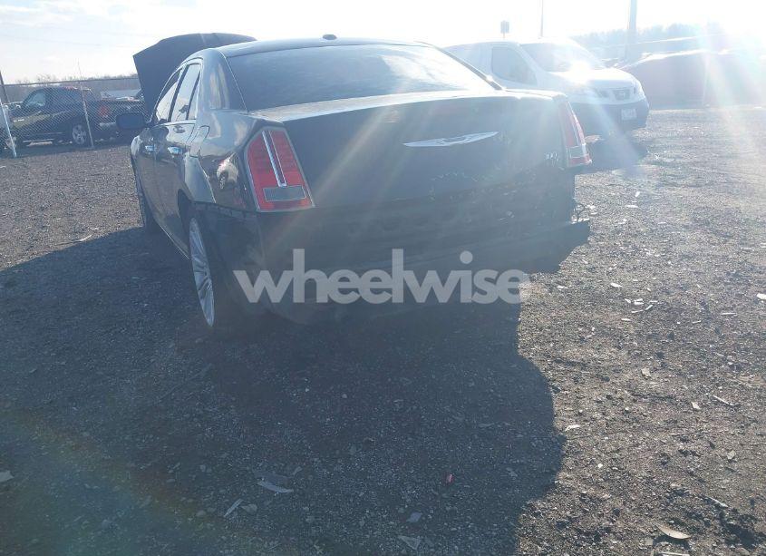 Photo 21 of 2013 Chrysler 300c (VIN 2C3CCAEG7DH513445)