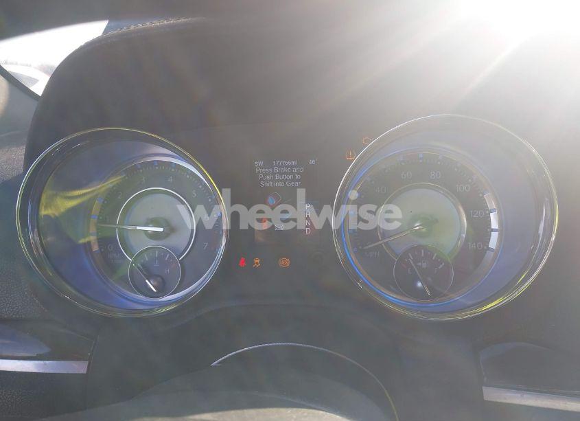 Photo 7 of 2013 Chrysler 300c (VIN 2C3CCAEG7DH513445)