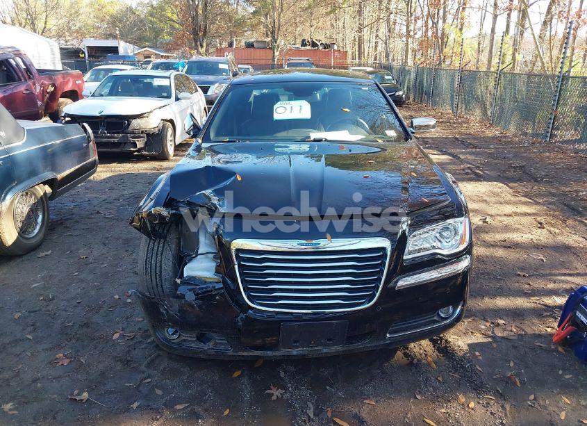 Photo 12 of 2013 Chrysler 300c (VIN 2C3CCAEG7DH532805)