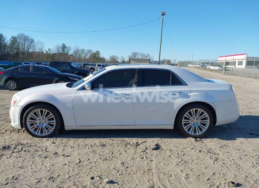 Photo 14 of 2013 Chrysler 300c (VIN 2C3CCAEG7DH533002)
